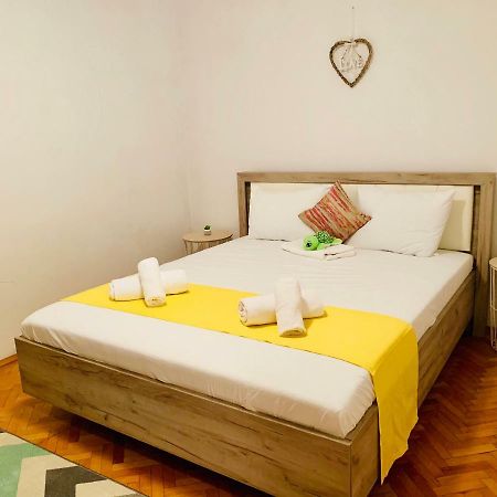 Ultracentral Apartment With All You Need: Wifi, Tv, Ac, Washer, Coffe Тімішоара Екстер'єр фото
